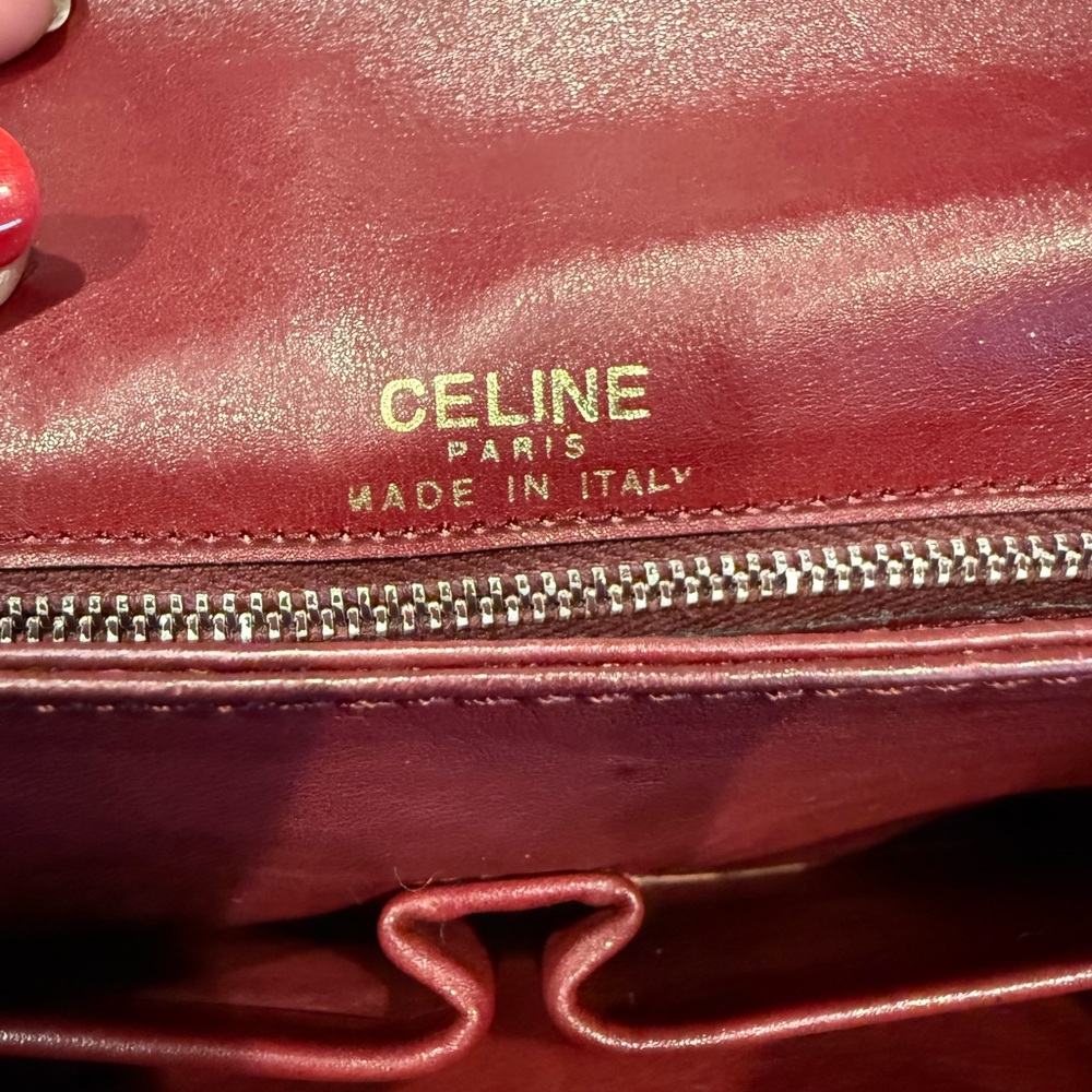 Vintage Céline Horse Carriage Clasp Burgundy Leather Shoulder Bag - Picture 10 of 16